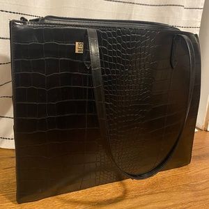 The Large Work Tote in Black Croc, Beis